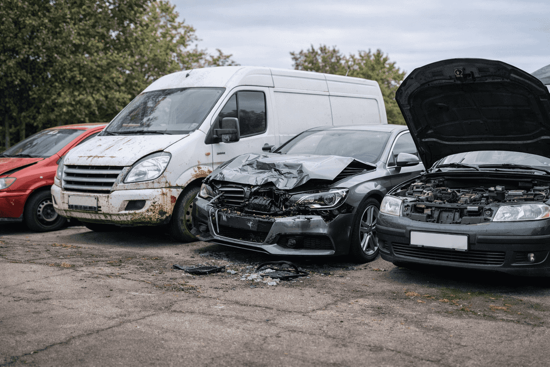 Welche Fahrzeuge ? die Autoverwertung in Oberhausen übernimmt – Teileträger bis Motorschaden
